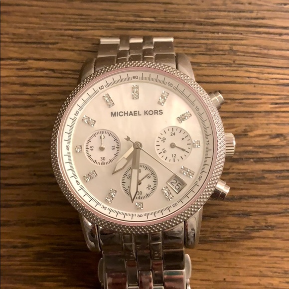 MK watch - Picture 2 of 4